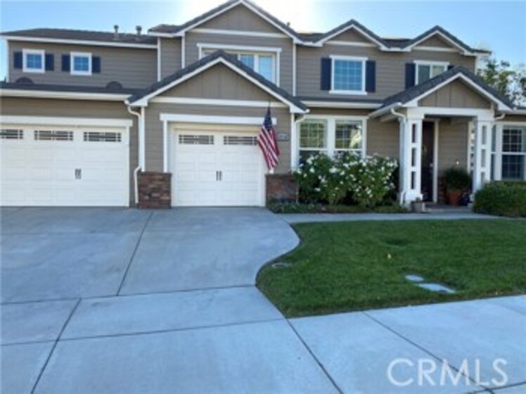 43750 Calle Balmez Photo