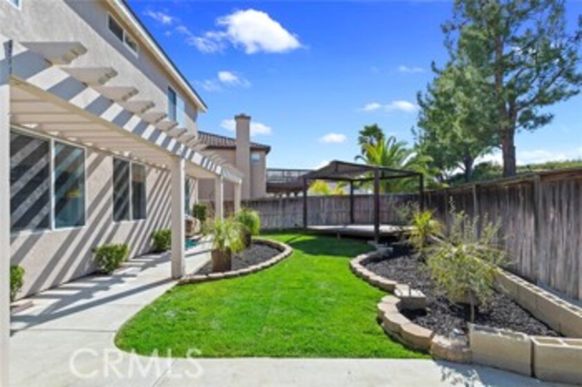 26037 Willowbrook Court Photo