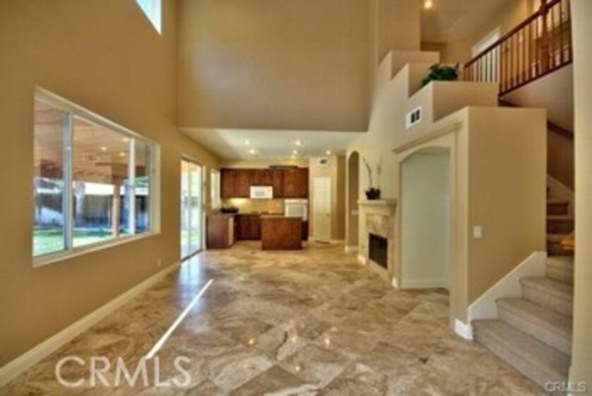 41247 Pine Tree Circle Photo