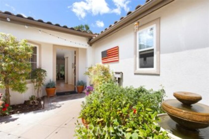 22967 Banbury Court Photo