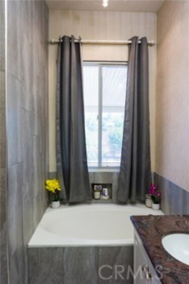 23492 Bending Oak Court Photo