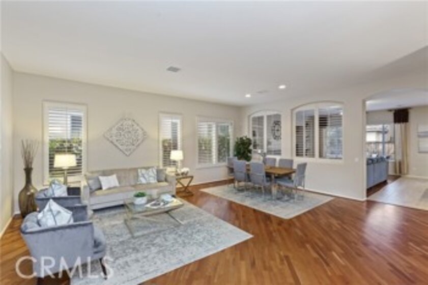 26764 Kingwood Road Photo