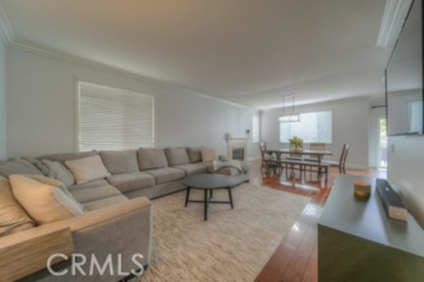 23805 Pepperleaf Street Photo