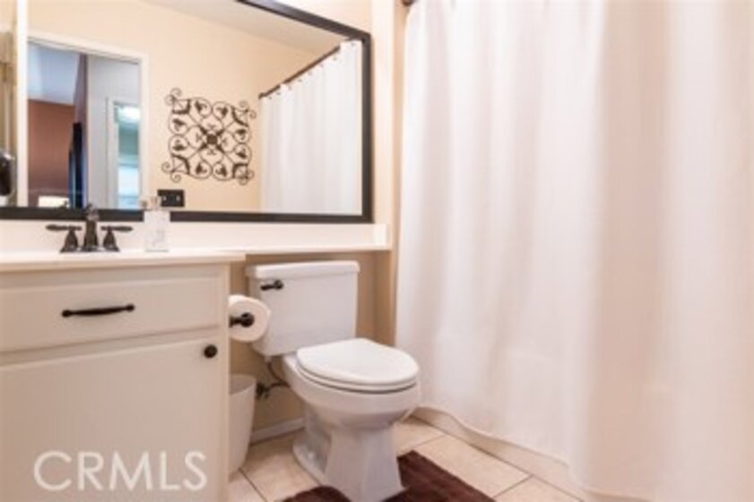 39335 Vanderbilt Avenue Photo