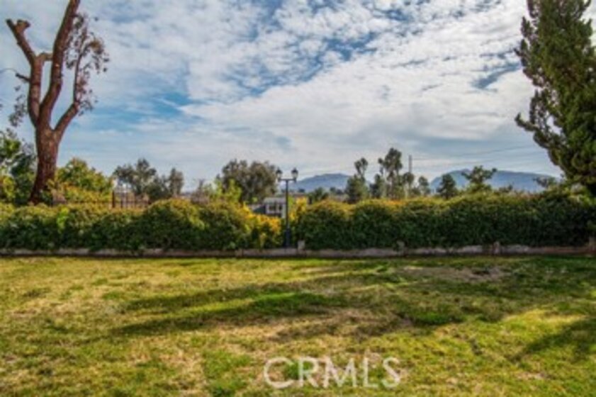 42371 Cosmic Drive Photo