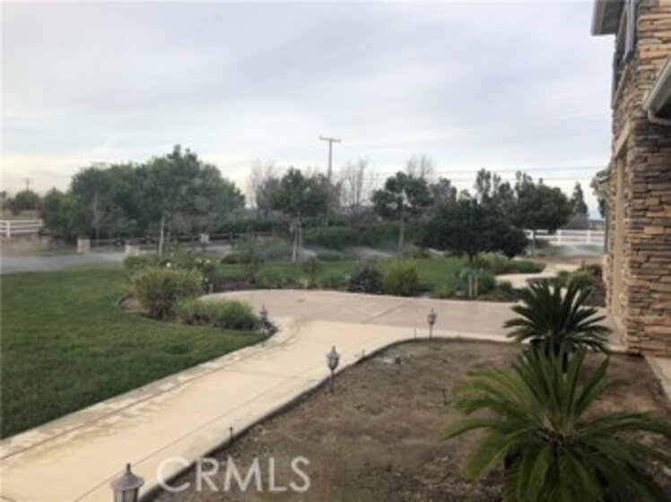 25684 Long Acres Way Photo