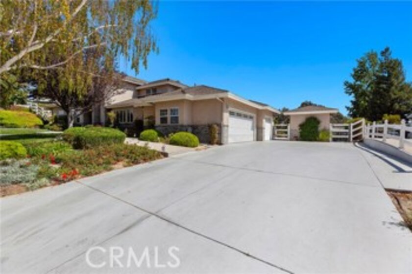 41320 La Sierra Road Photo