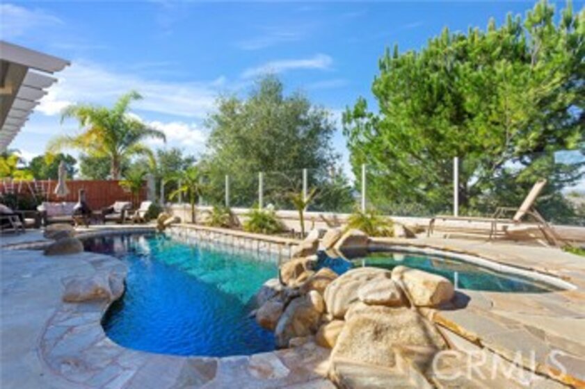 45461 Eagle Crest Lane Photo