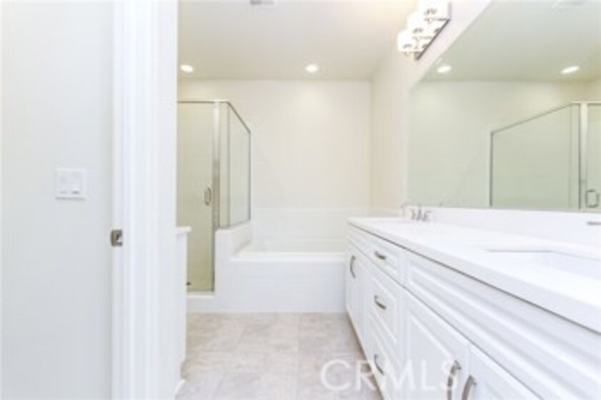 31897 Calle Luz Photo