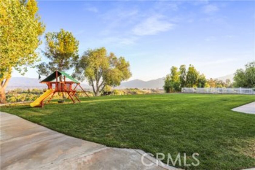 43664 Manzano Drive Photo