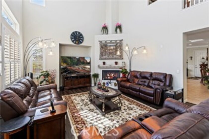 29661 Hubble Way Photo