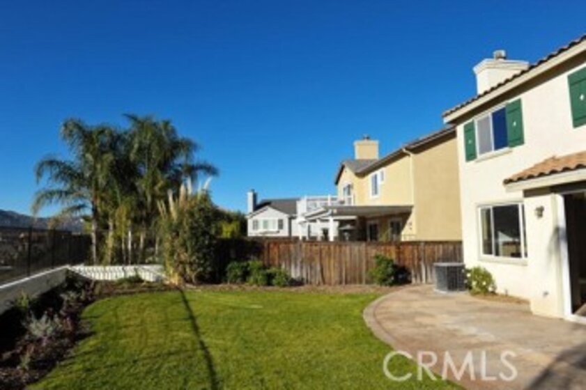 33099 Poppy Street Photo