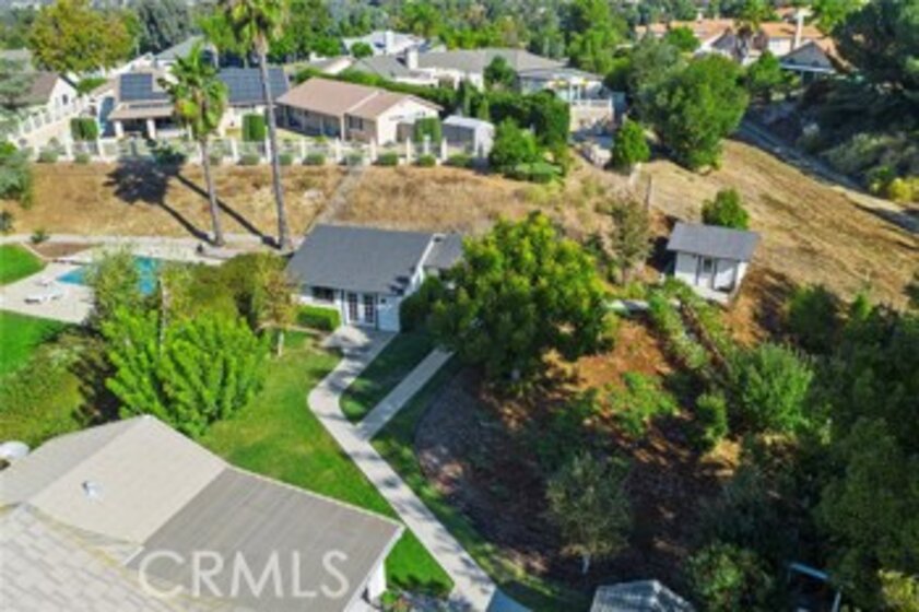 30348 Via Canada Photo