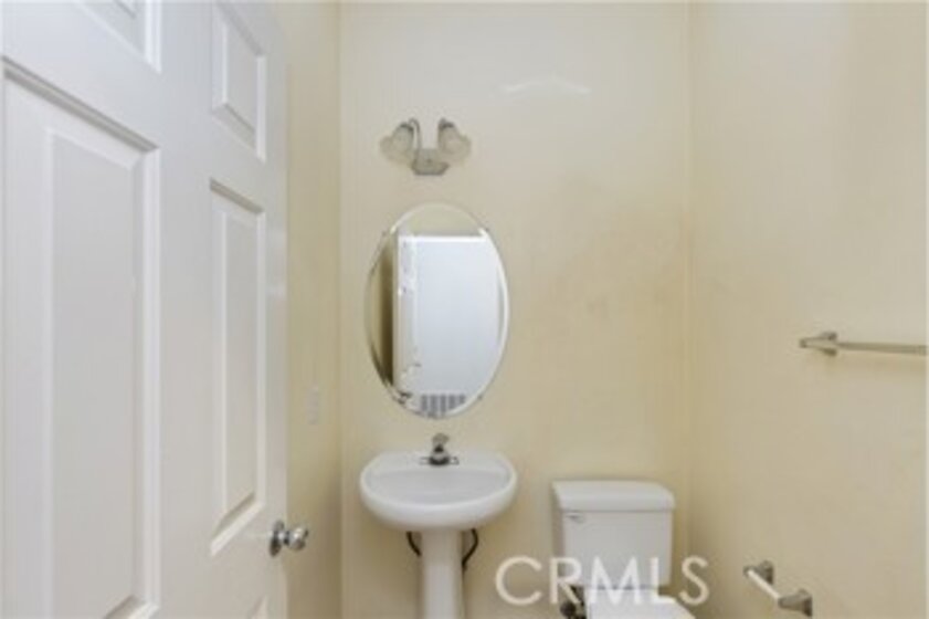 39882 Buxton Court Photo