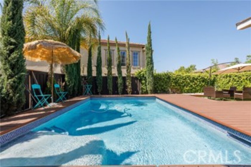 31596 Rosales Avenue Photo