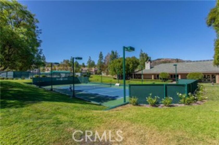 22937 Banbury Court Photo