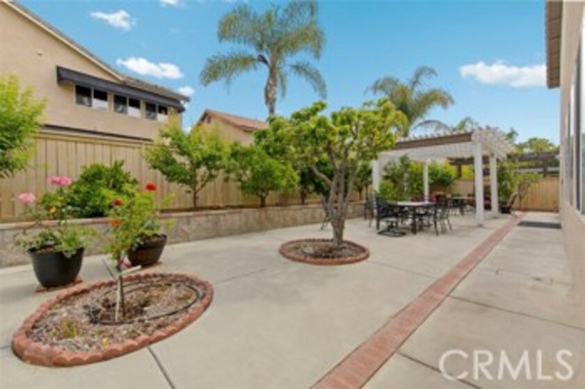 26237 Sweet Gum Court Photo