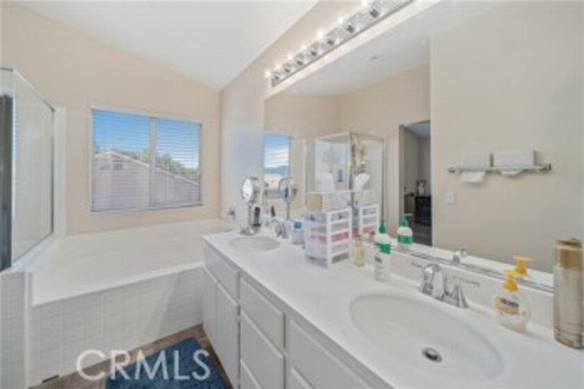 42175 Chestnut Drive Photo