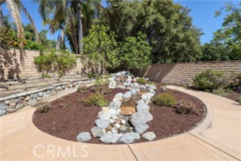 23504 Bending Oak Court Photo