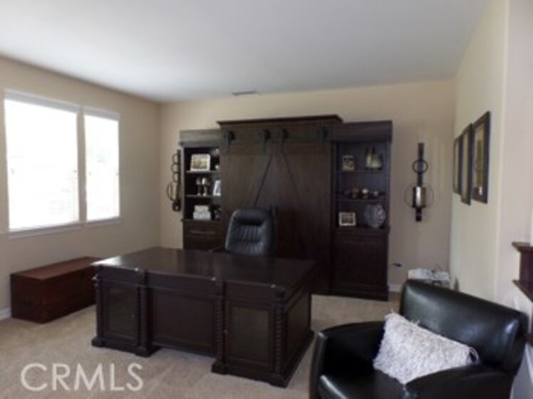 45784 Boulder Way Photo