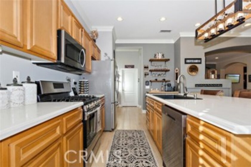 9382 Reserve Drive Photo