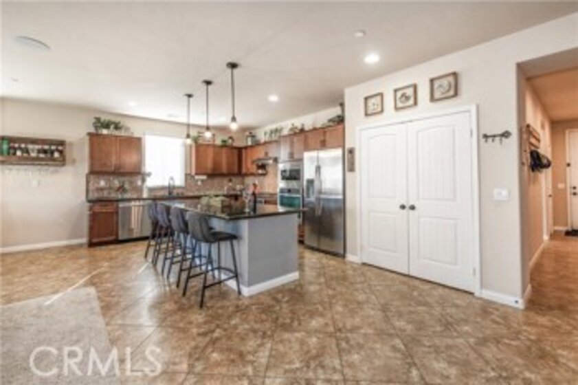 30800 Eton Court Photo