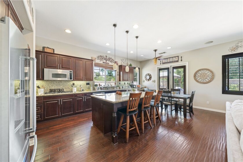 36692 Clove Currant Lane Photo