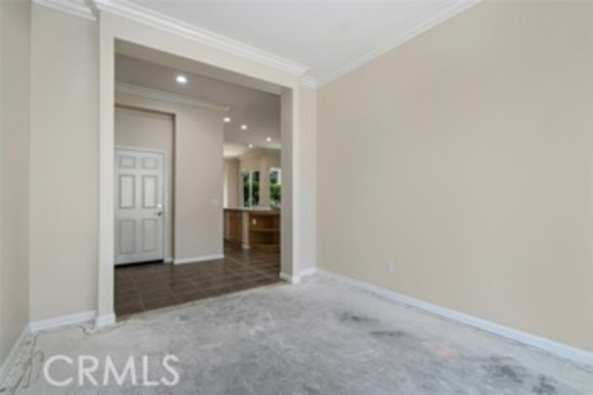 9182 Reserve Drive Photo