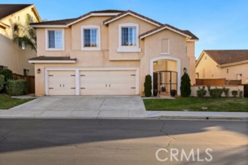 39396 Vanderbilt Avenue Photo