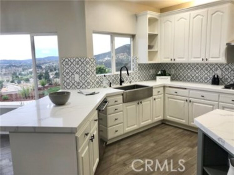 39092 Vista Del Bosque Photo