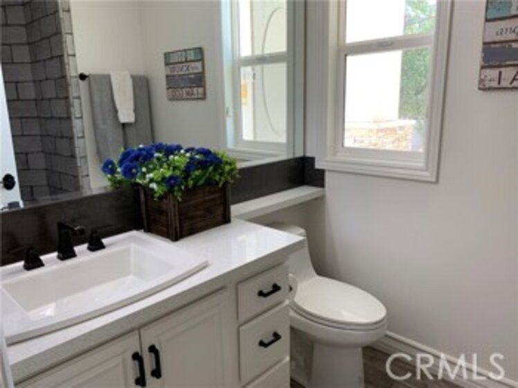 22494 Live Oak Court Photo