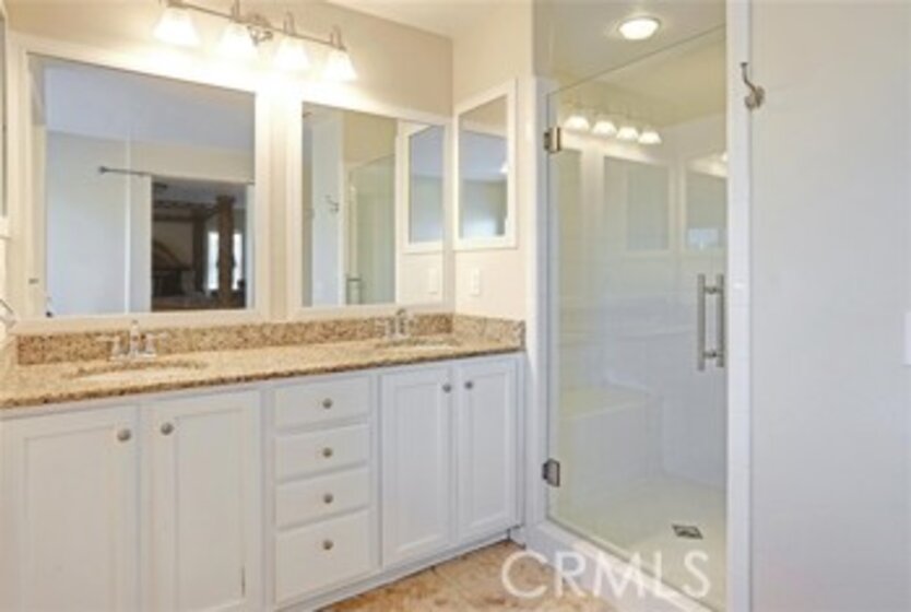 39278 Half Moon Circle Photo