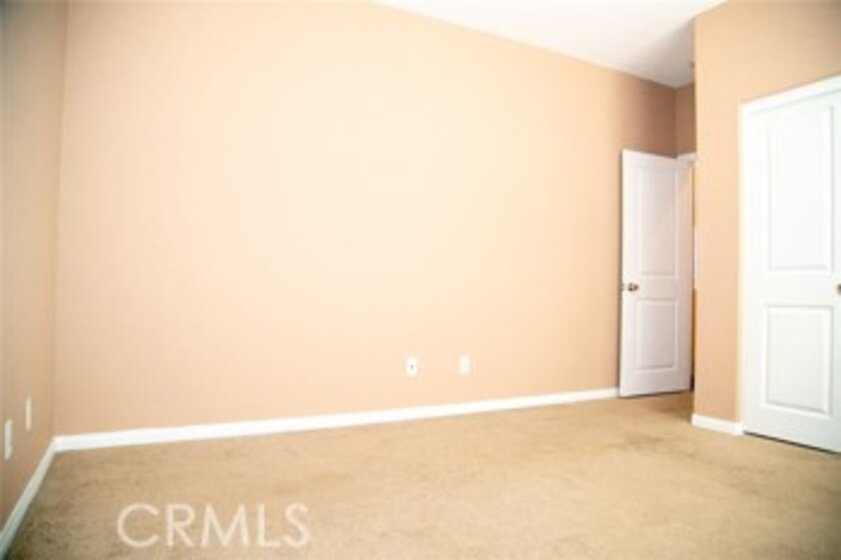 25010 Cliffrose Street Photo