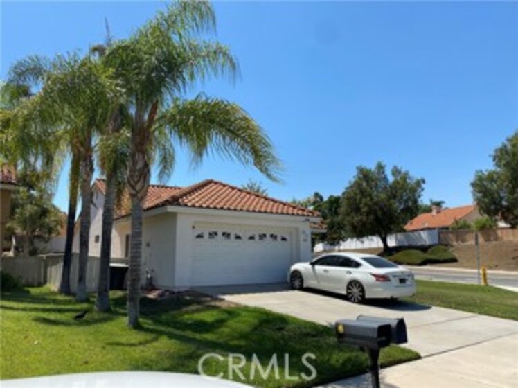 40299 Mimulus Way Photo