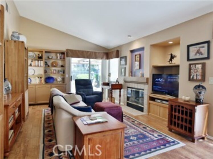 40320 Via Calidad Photo