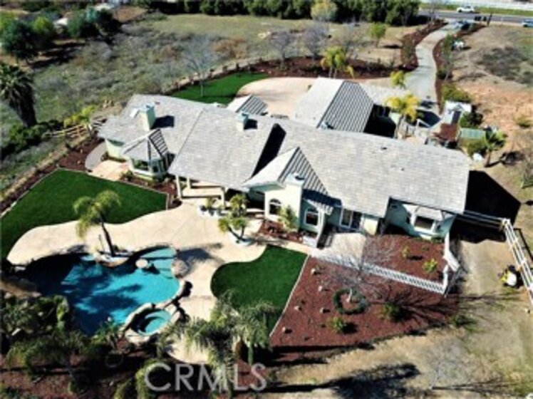 19600 Avenida Castilla Photo