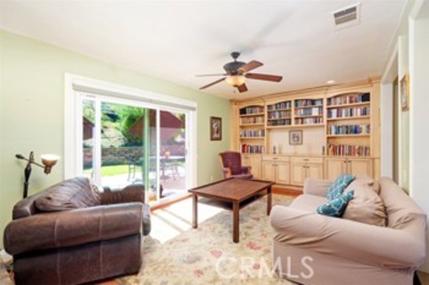 38800 Avenida La Cresta Photo