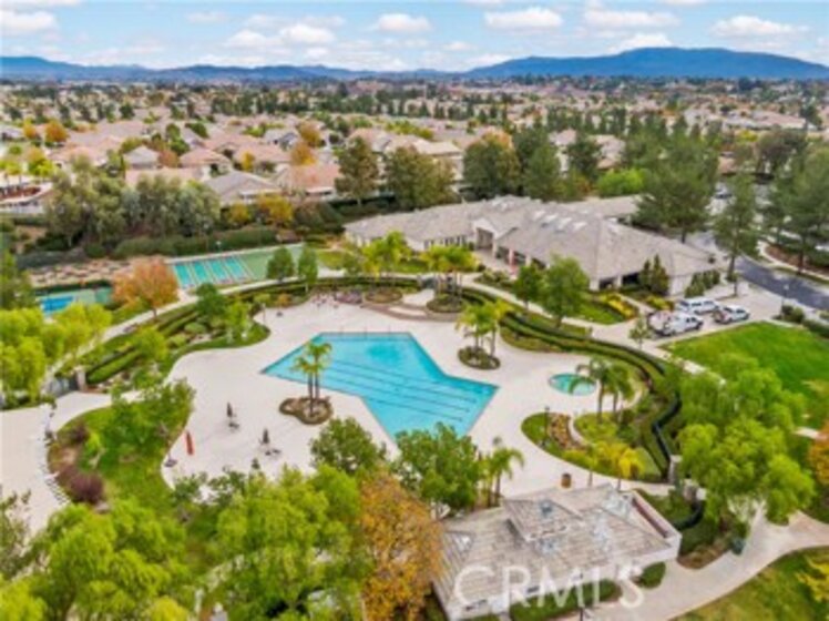 39416 Cardiff Avenue Photo