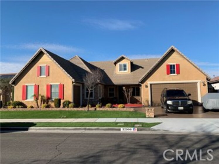 32900 Red Carriage Road Photo