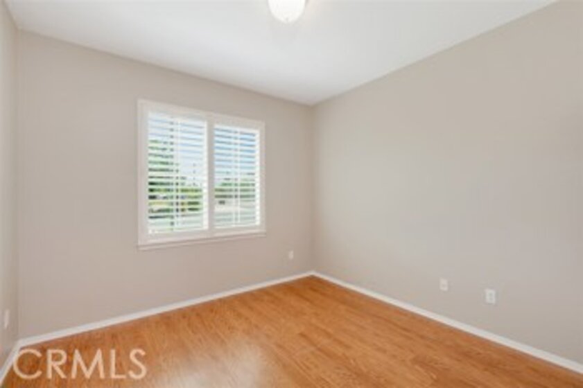 42730 Camelot Road Photo