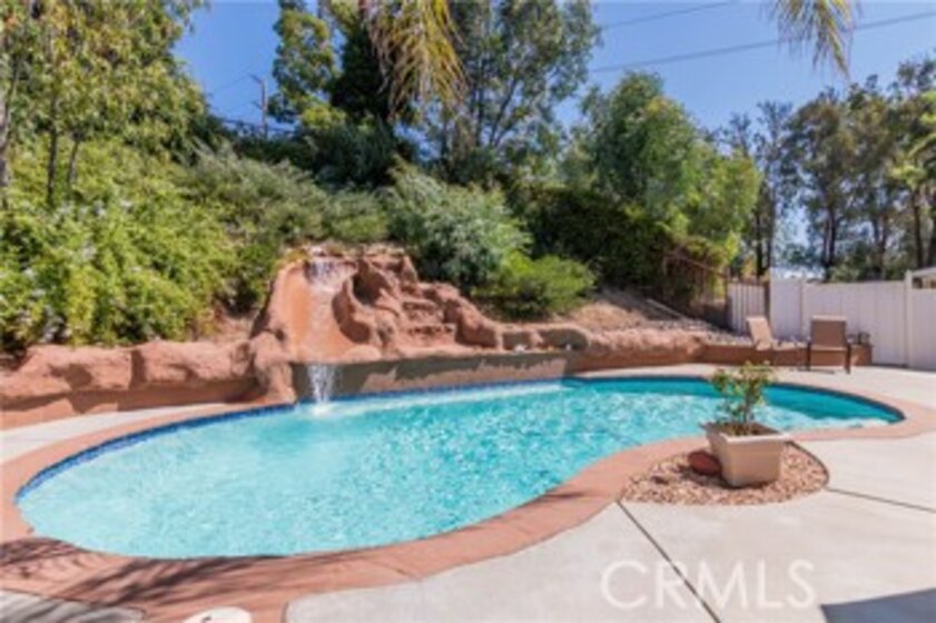 42050 Teatree Court Photo