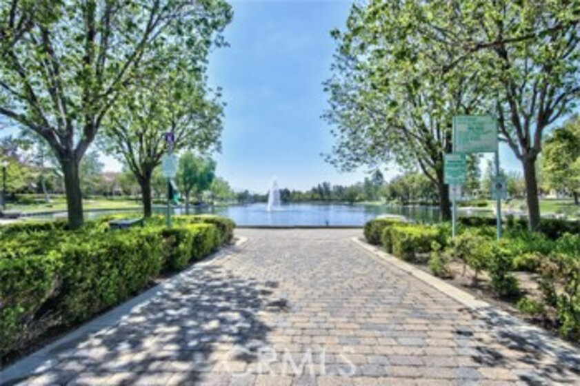 27406 Quincy Lane Photo