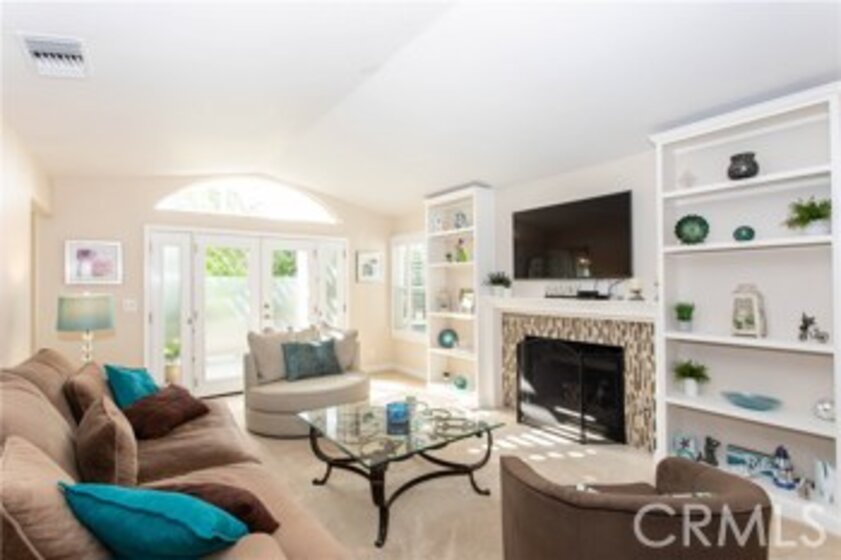 40632 Via Amapola Photo