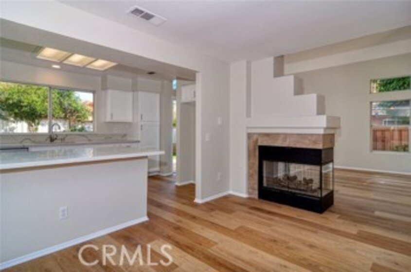 43420 Corte Almeria Photo