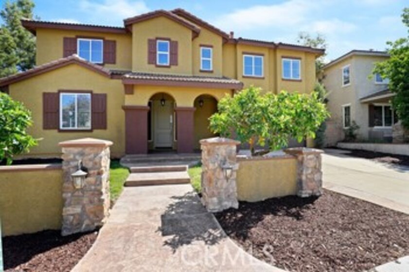 27425 Bottle Brush Way Photo