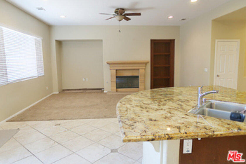 34078 Amici Street Photo