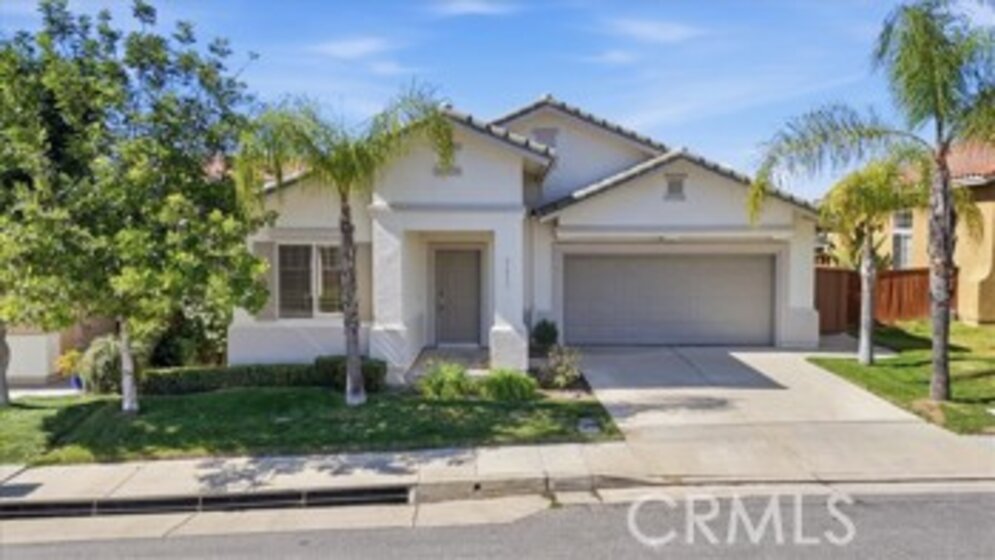 41911 Driver Lane Photo