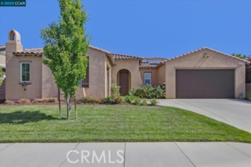 30160 Woodland Hills Street Photo