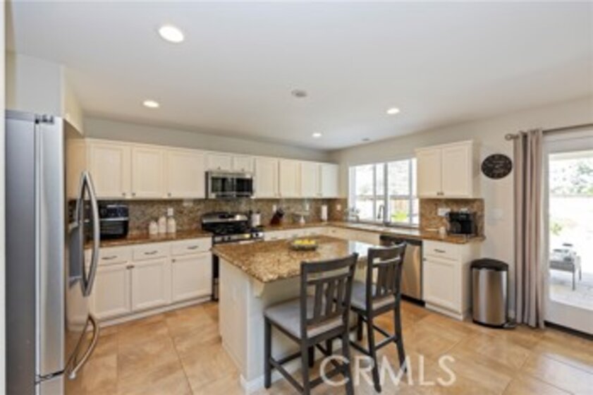 25260 Poplar Court Photo