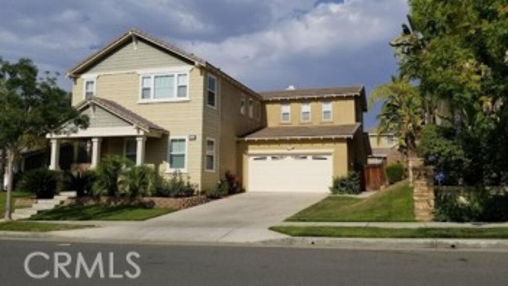 25026 Cliffrose Street Photo